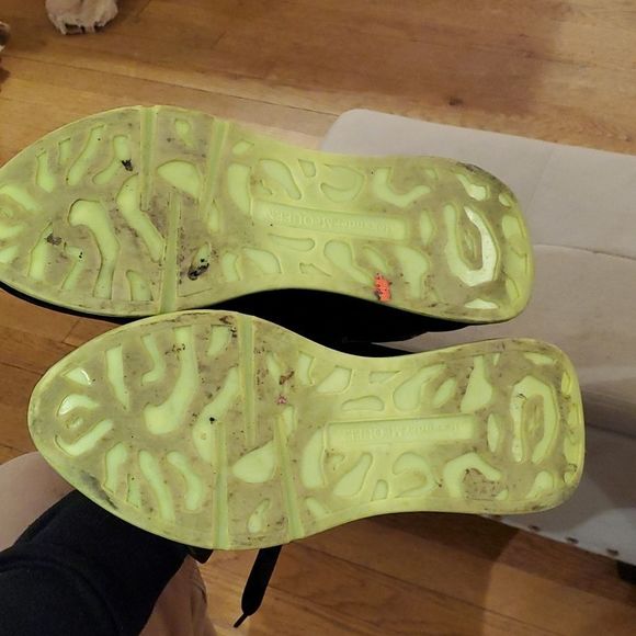 Alexander McQueen Oversized Running Shoe - Picture 8 of 8